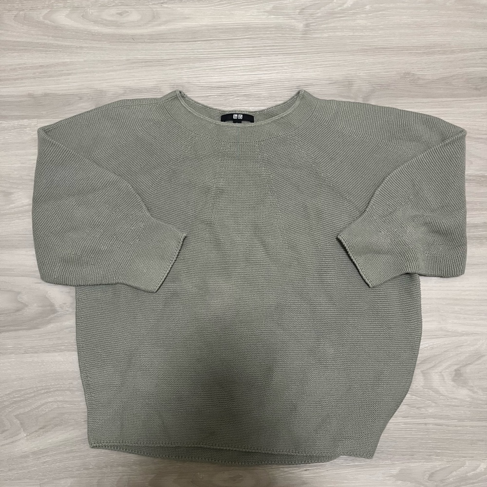 🔥SALE🔥 Uniqlo Tee